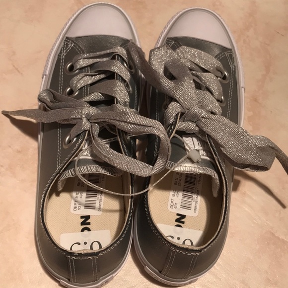 NWT CONVERSE shiny silver sneaker tennis shoes 6.5 - Picture 16 of 16